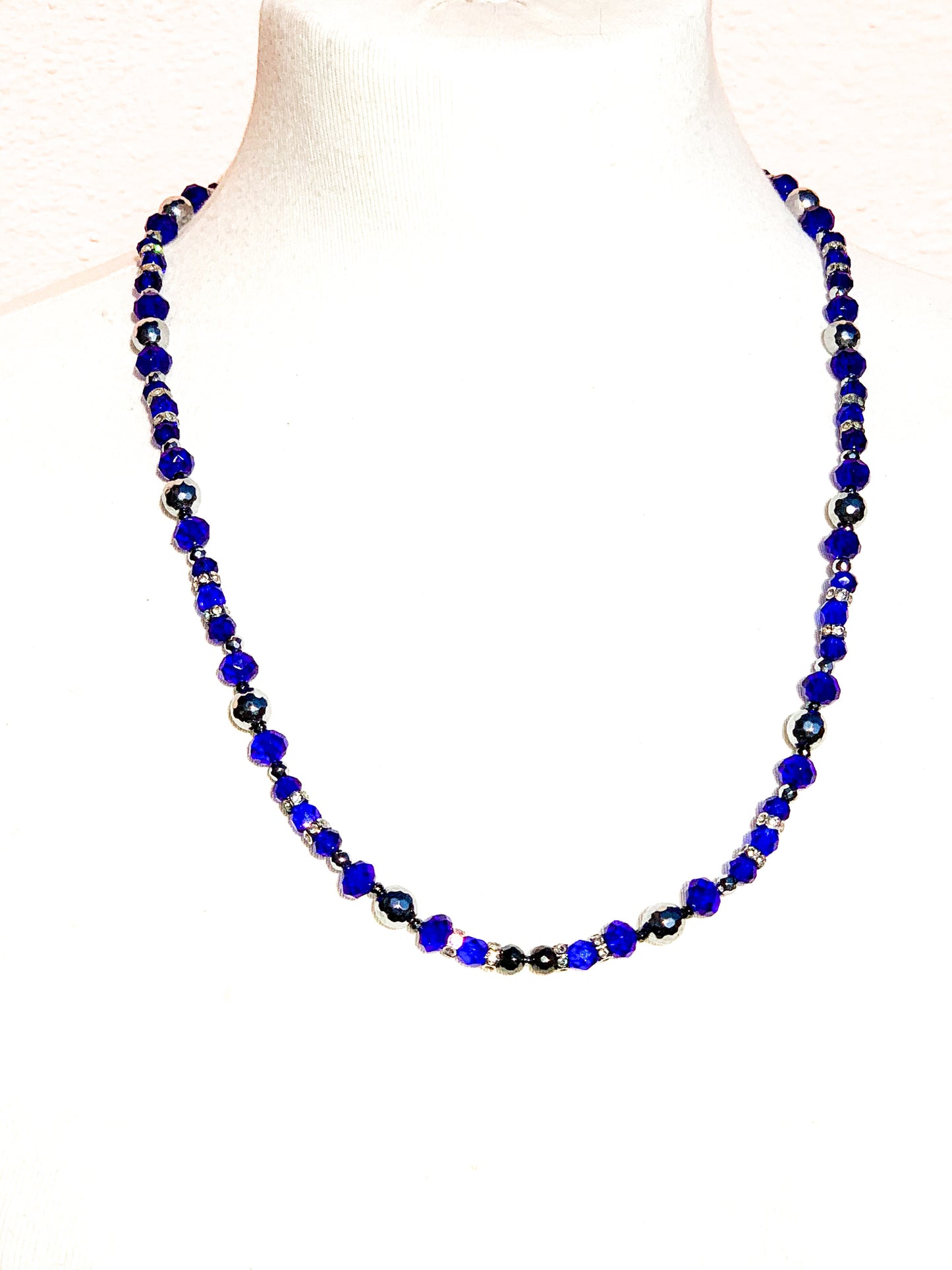 Princess | Dark Blue Sapphire Necklace (Medium)