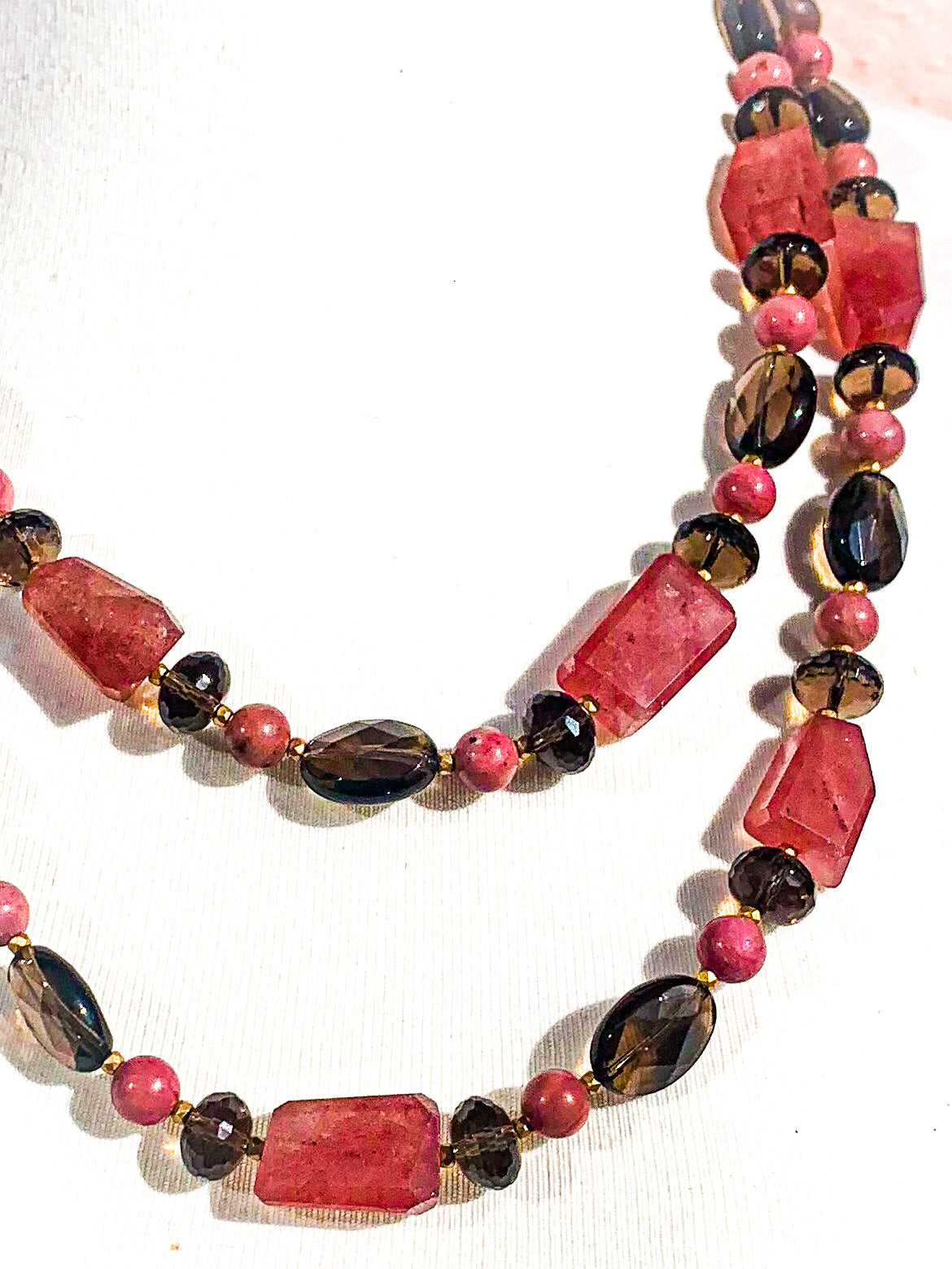HAUTE : Strawberry Quartz, Smokey Quartz, CZ & Matt Gold Glass Necklace / H27